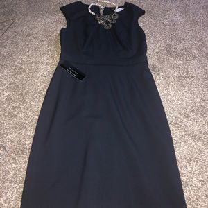 Women Navy blue pencil dress size 4 w/necklace!!